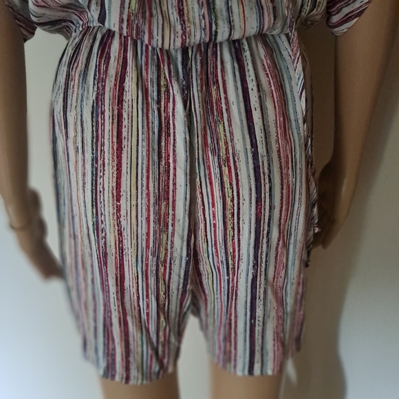 NWT BCBG Generation Striped Lightweight Sheerish  Shorts Romper/ Playsuit Med - Picture 9 of 16
